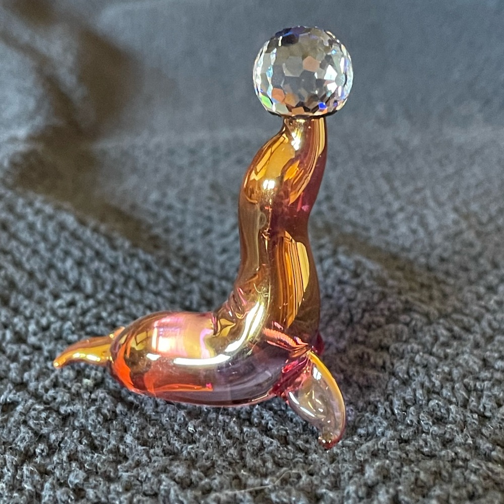 Handblown Glass Seal Figurine with Crystal Ball - Amber Pink